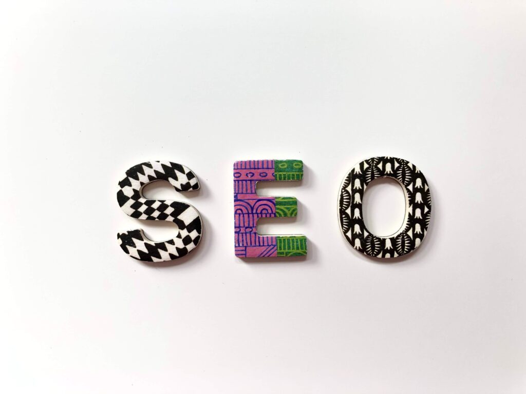 Comment améliorer le référencement de votre site web ? Nous vous donnons des bases en SEO.